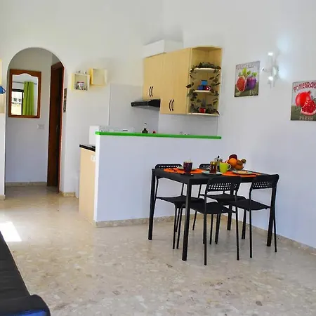 Overlooking Golf Course 791 Apartman *